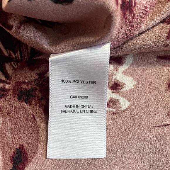 Dusty rose floral blouse - Picture 2 of 6